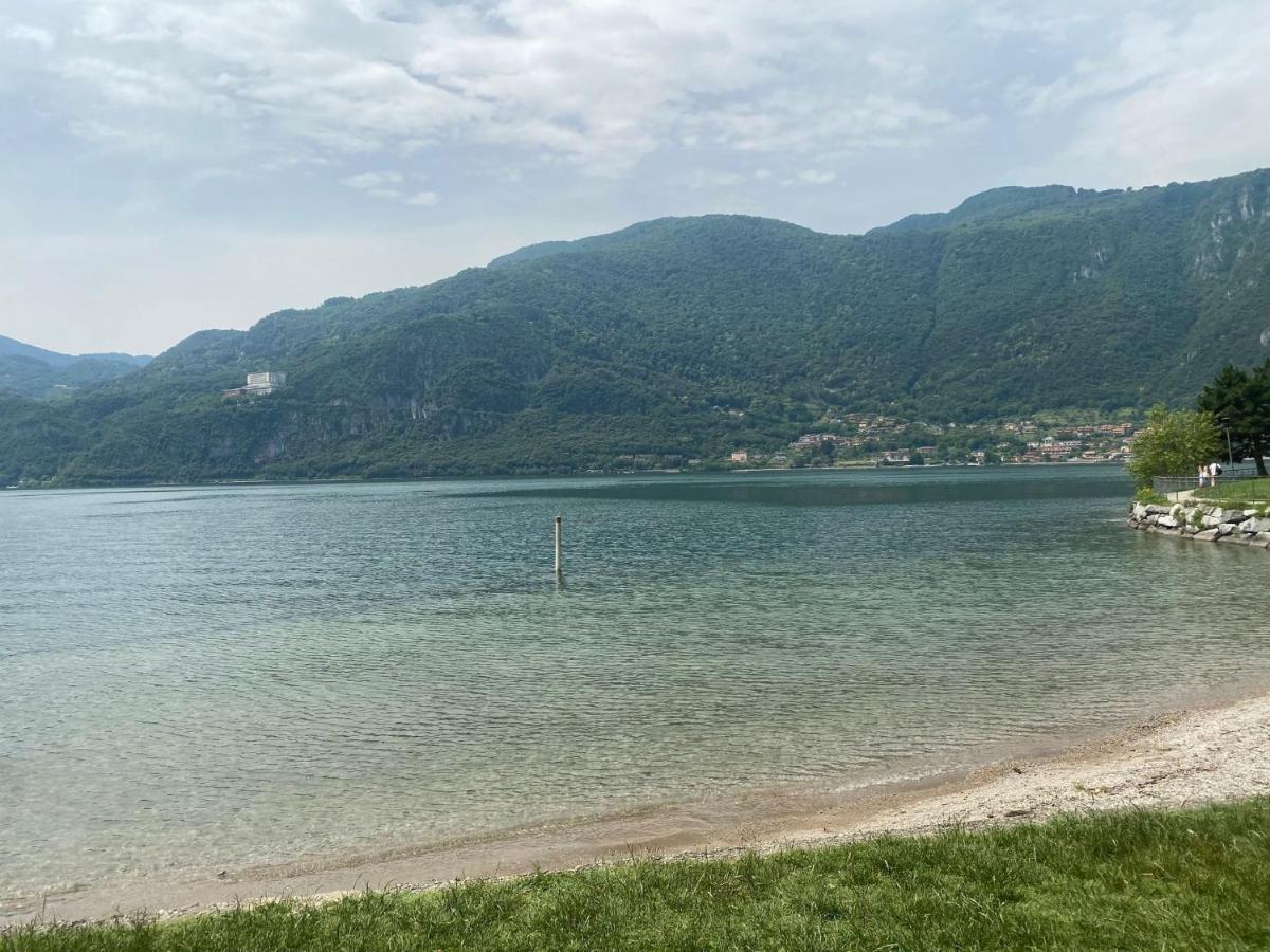 Villa The Swan - Composed By 2 Apartments Mandello del Lario Exterior foto